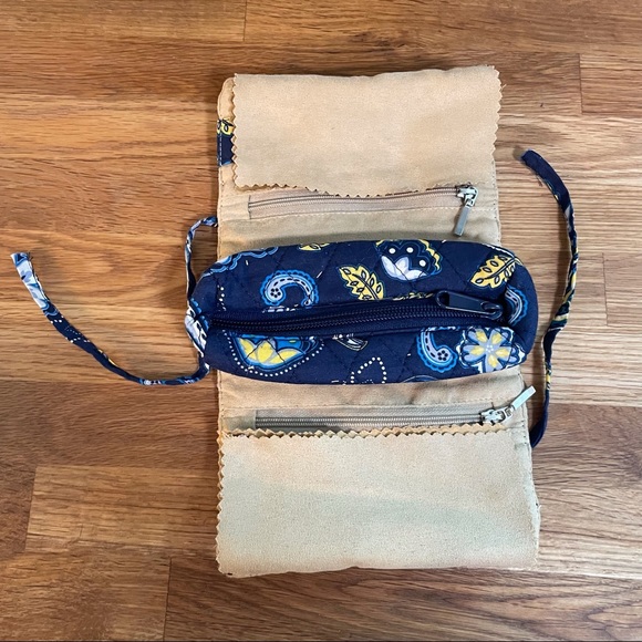 SOLD Vera Bradley Jewelry Roll - Picture 3 of 5